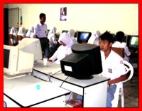 Labor Komputer SMK 4 Padang
